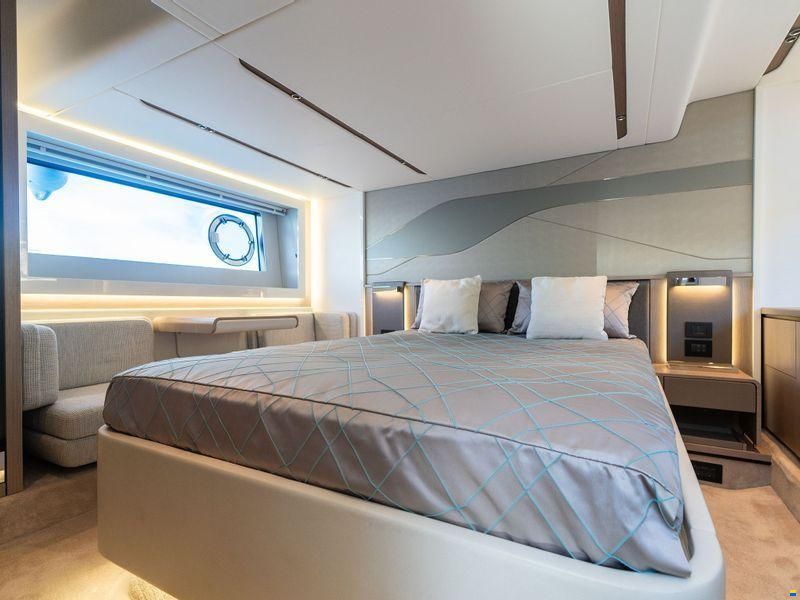 Sunseeker Predator 55 EVO