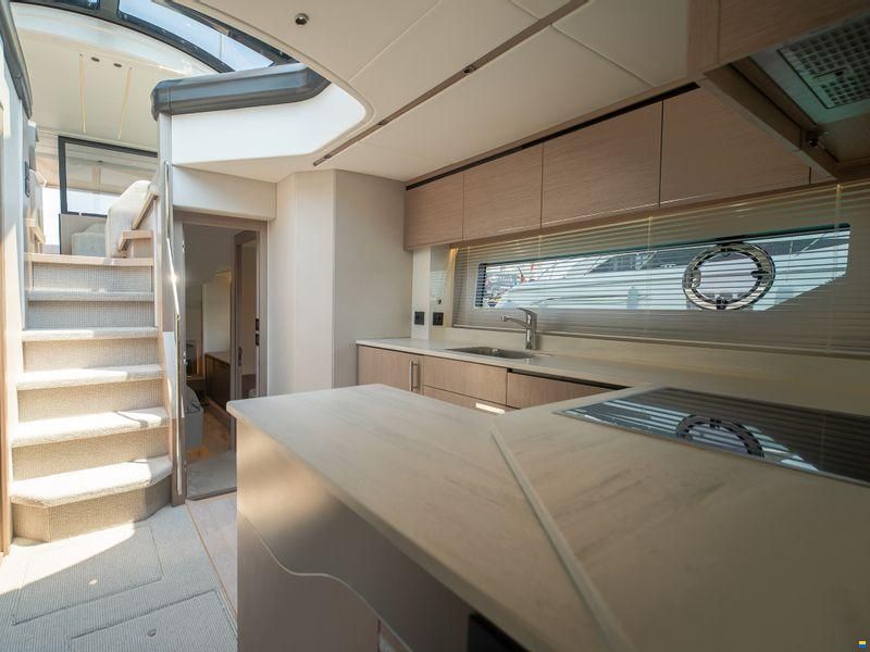 Sunseeker Predator 55 EVO