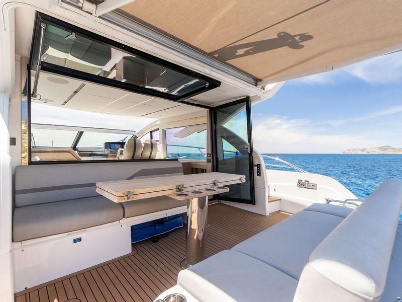 Sunseeker Predator 55 EVO