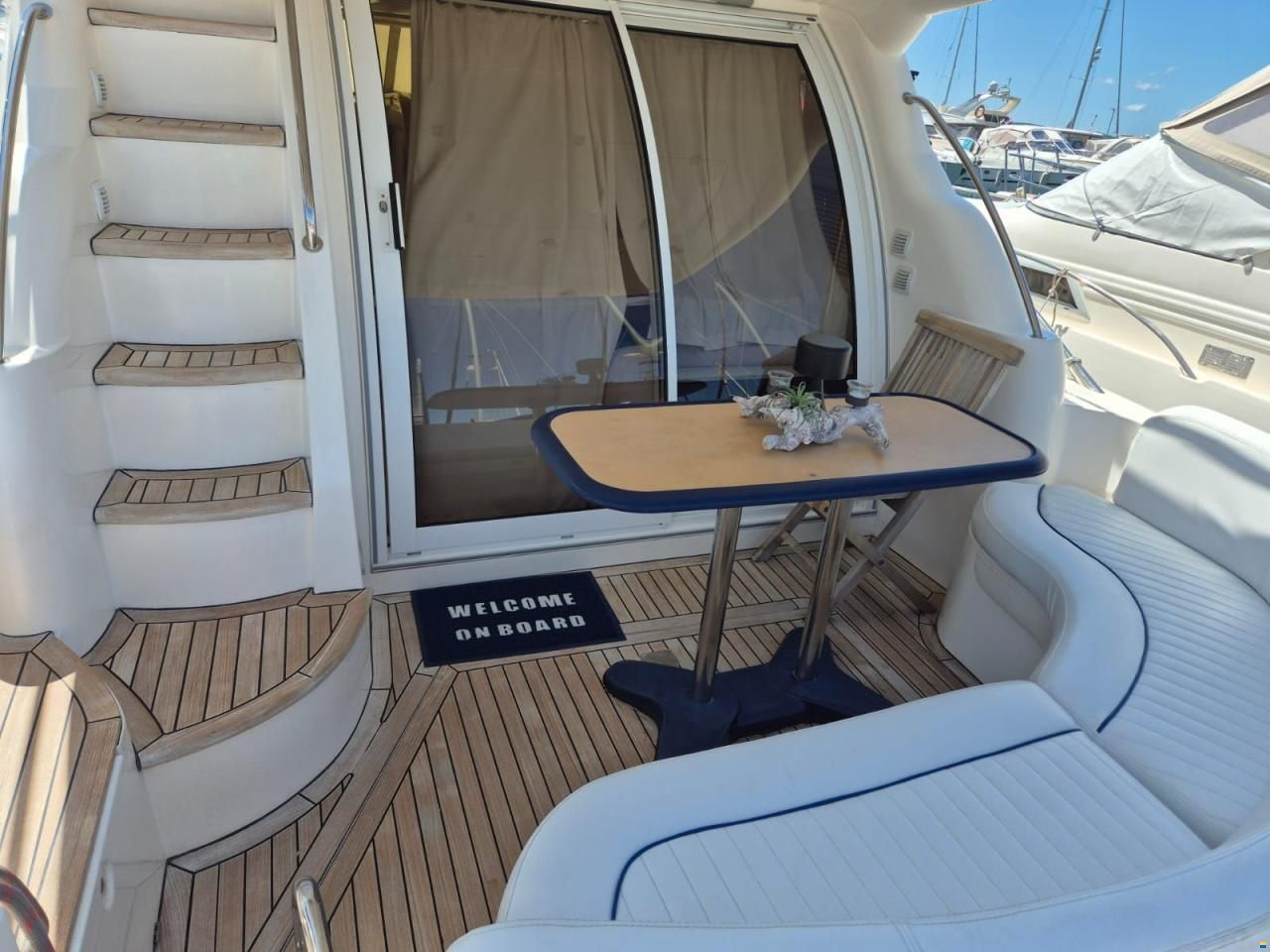 Sealine F37