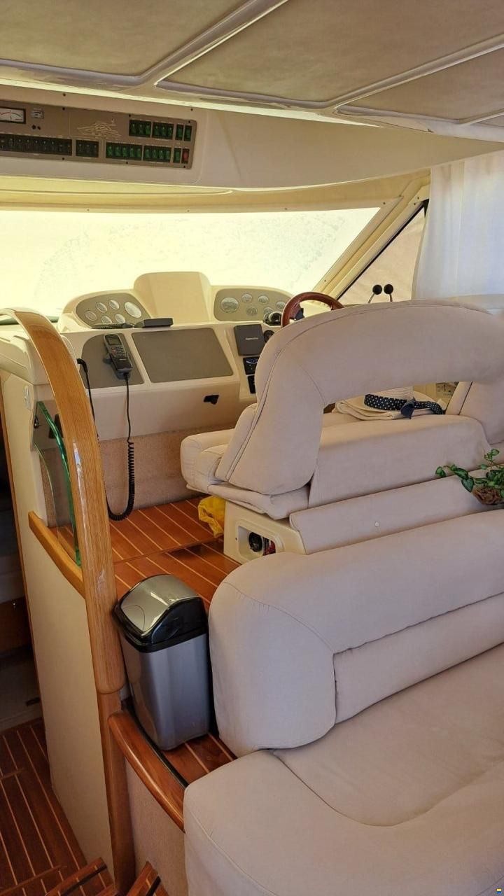 Sealine F37