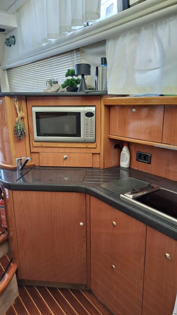 Sealine F37