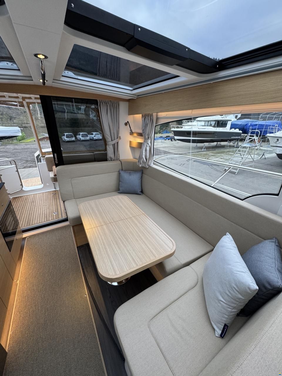 Nimbus 365 Coup&eacute;