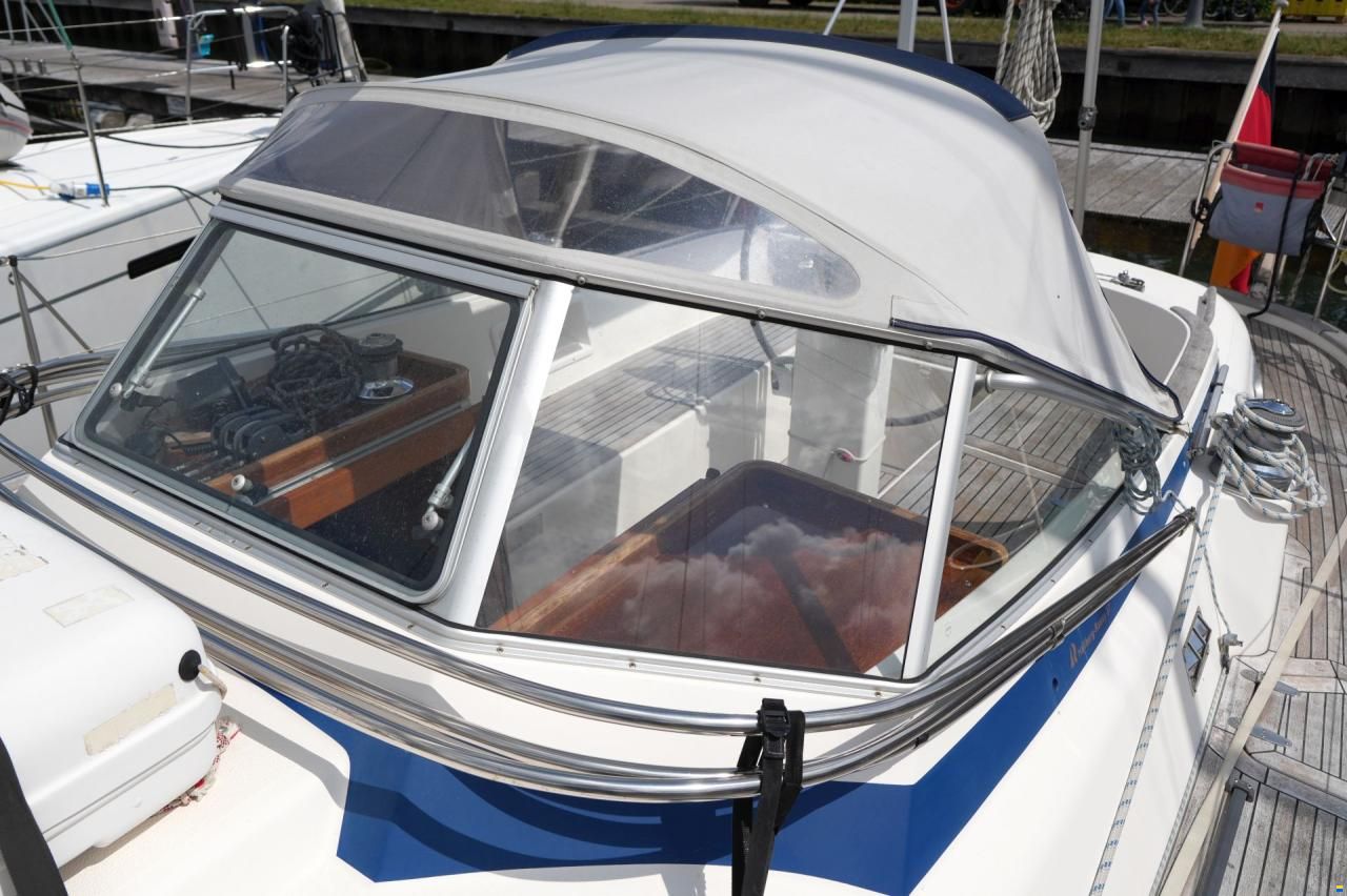 Hallberg-Rassy 37