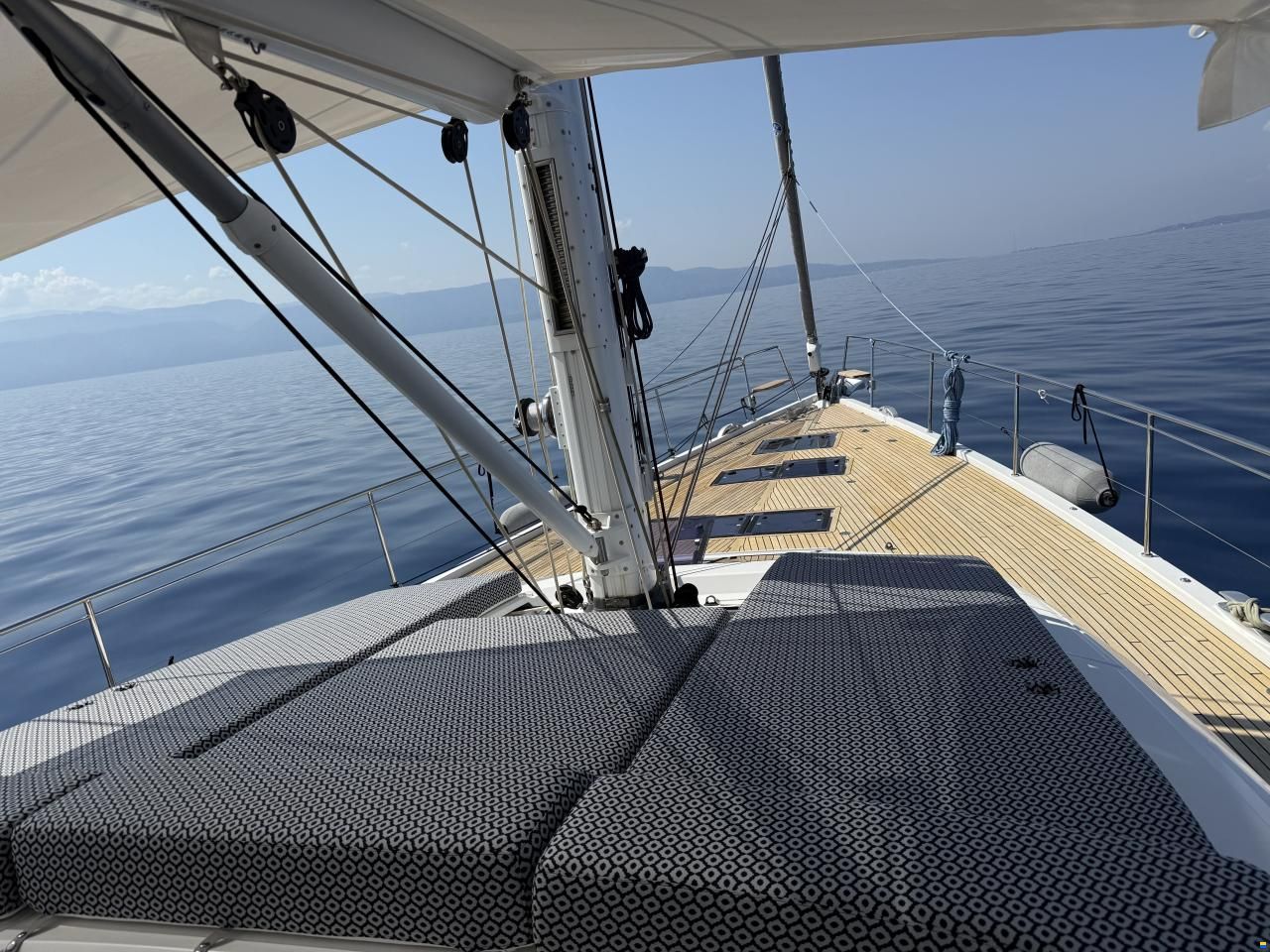 Jeanneau 64