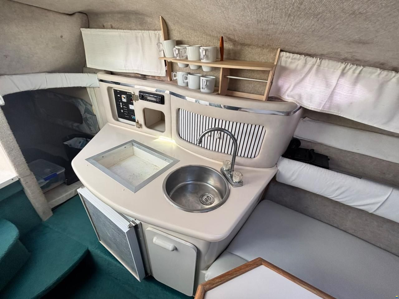 Sea Ray 250 Sundancer
