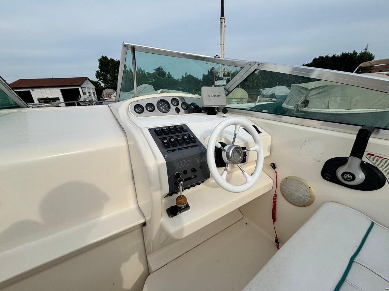 Sea Ray 250 Sundancer