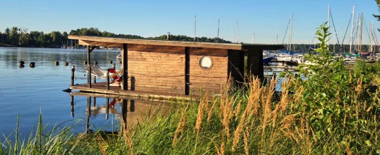 Houseboat with the Soul