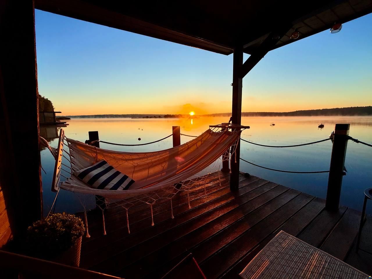 Houseboat with the Soul