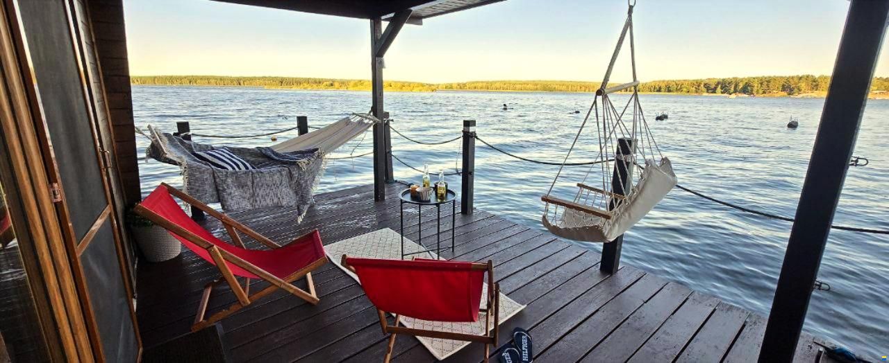 Houseboat with the Soul