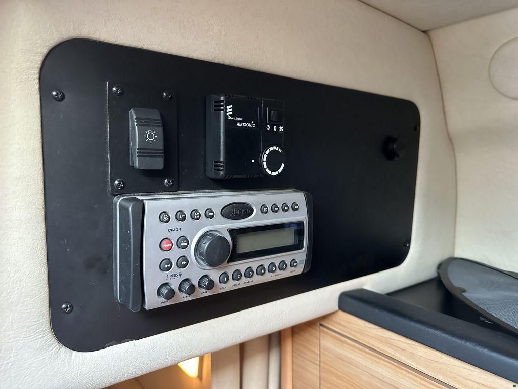Searay Sundancer 275