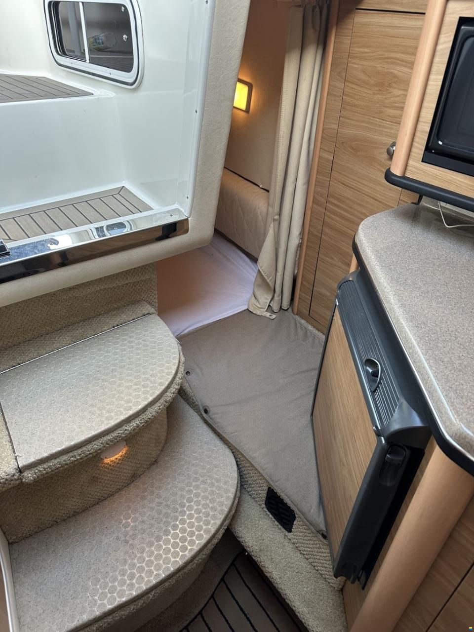 Searay Sundancer 275