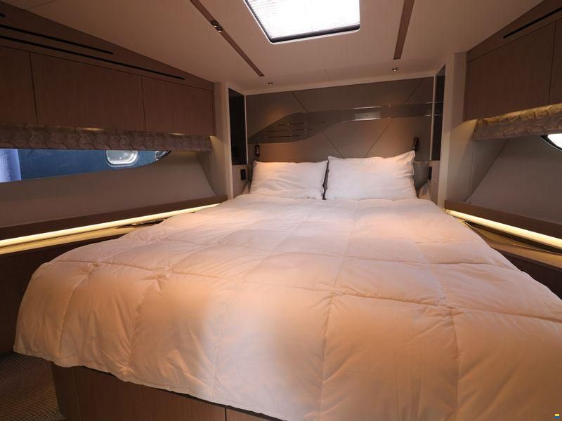 Sunseeker Predator 60 Evo