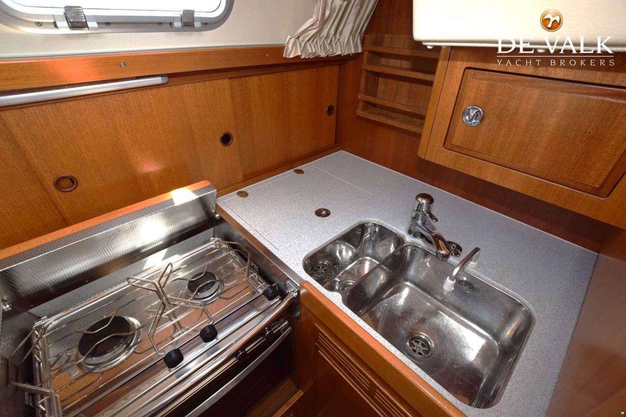 Hallberg-Rassy 310