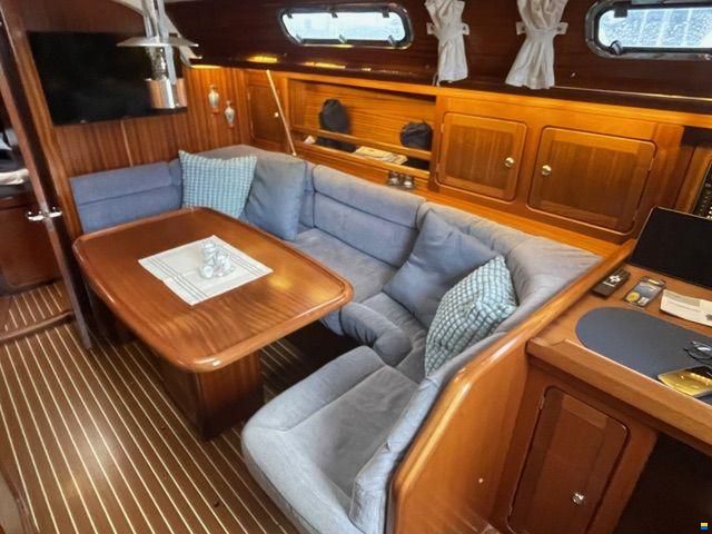 Bavaria 37 C