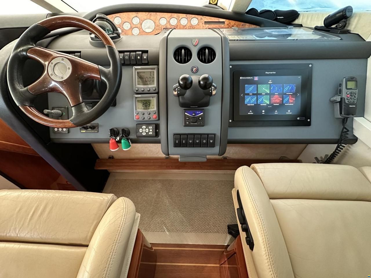 Fairline Squadron 58