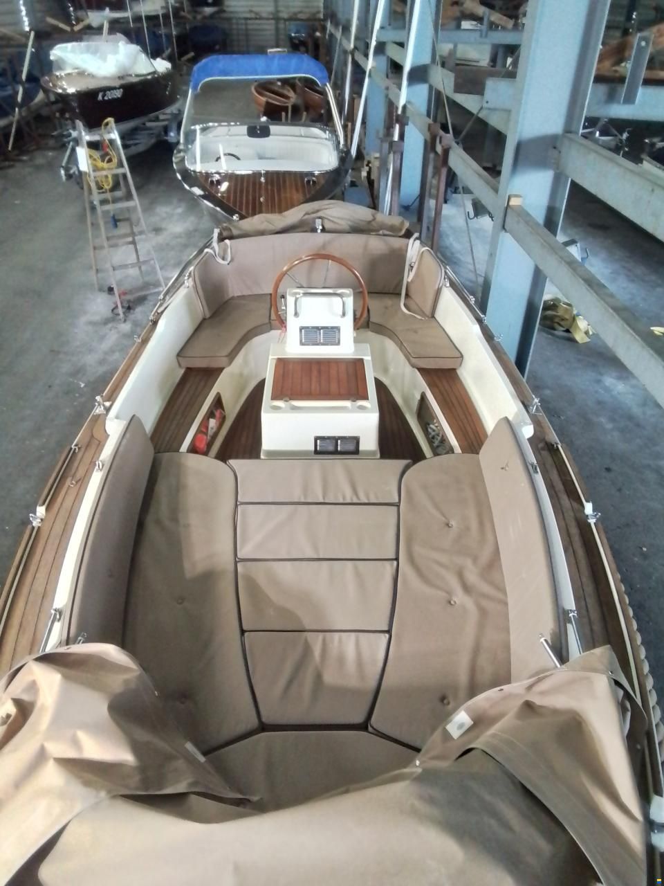 Interboat 19