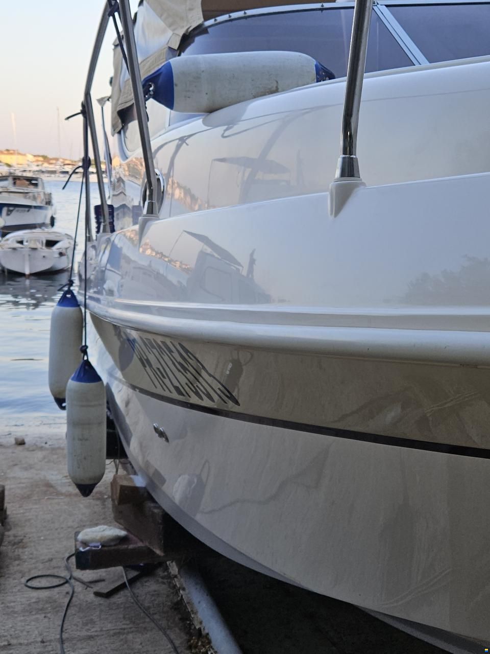Man&ograve; 22.50
