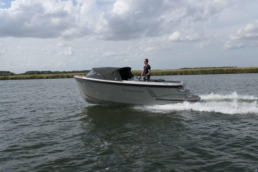 Oud Huijzer 650 Tender