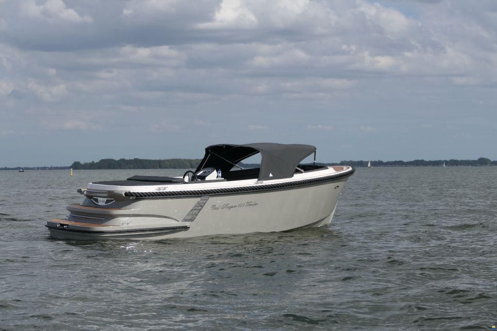 Oud Huijzer 650 Tender