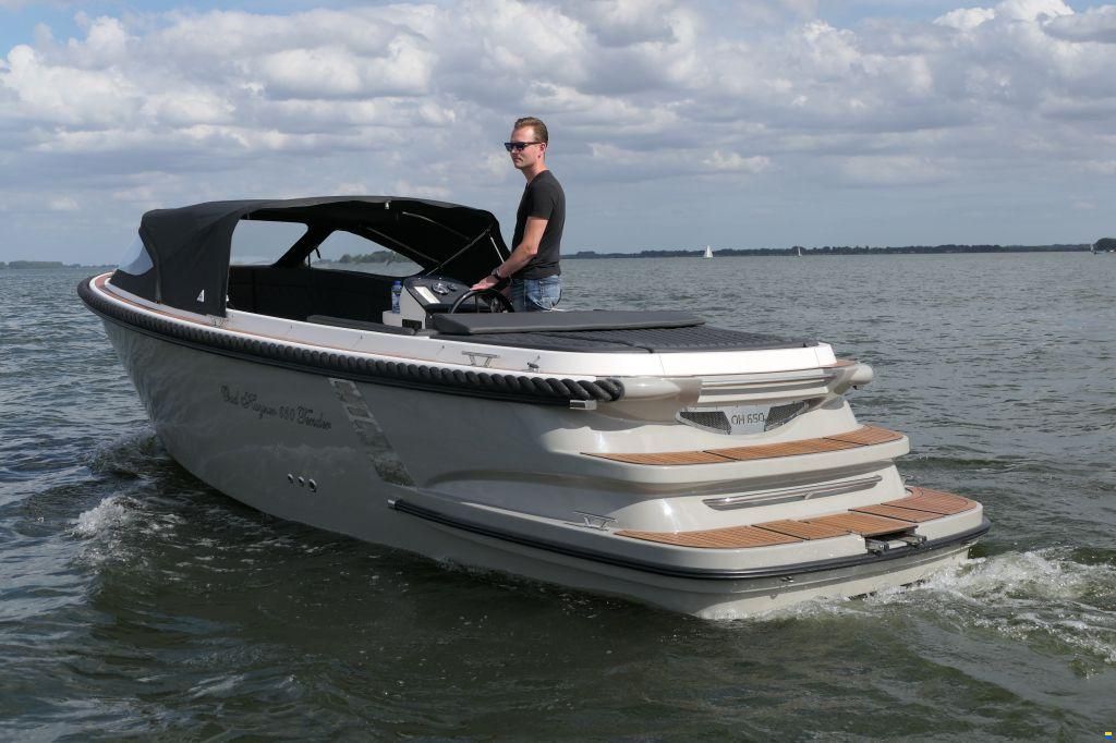 Oud Huijzer 650 Tender