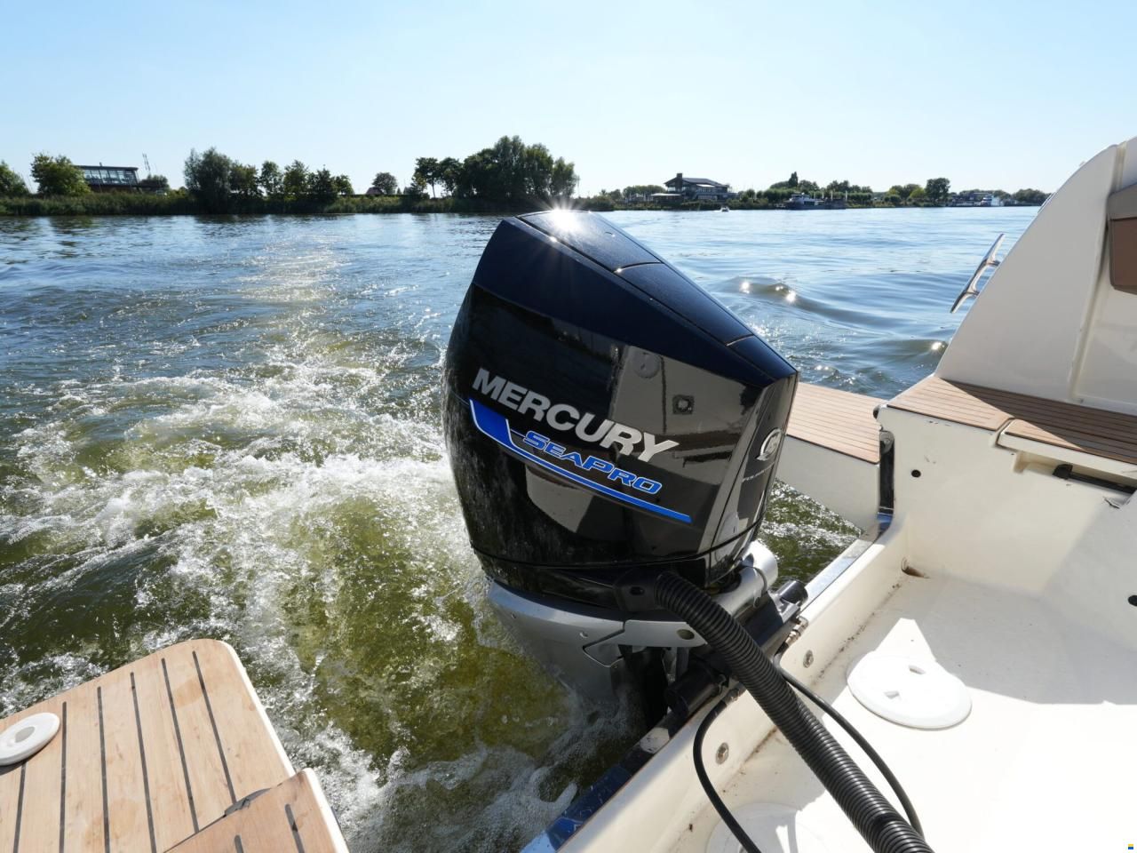 Quicksilver 905 Activ Weekend