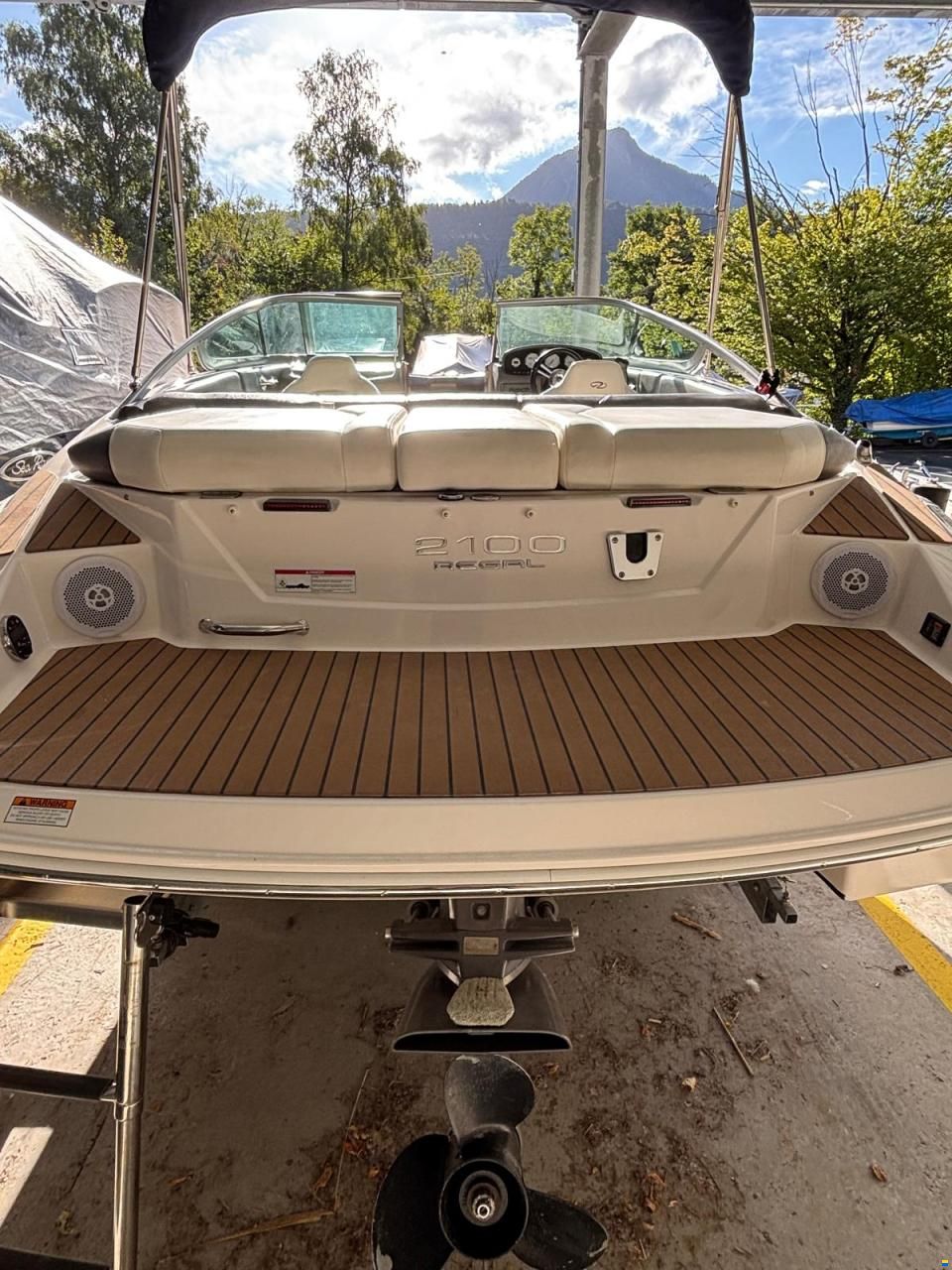 Regal 2100