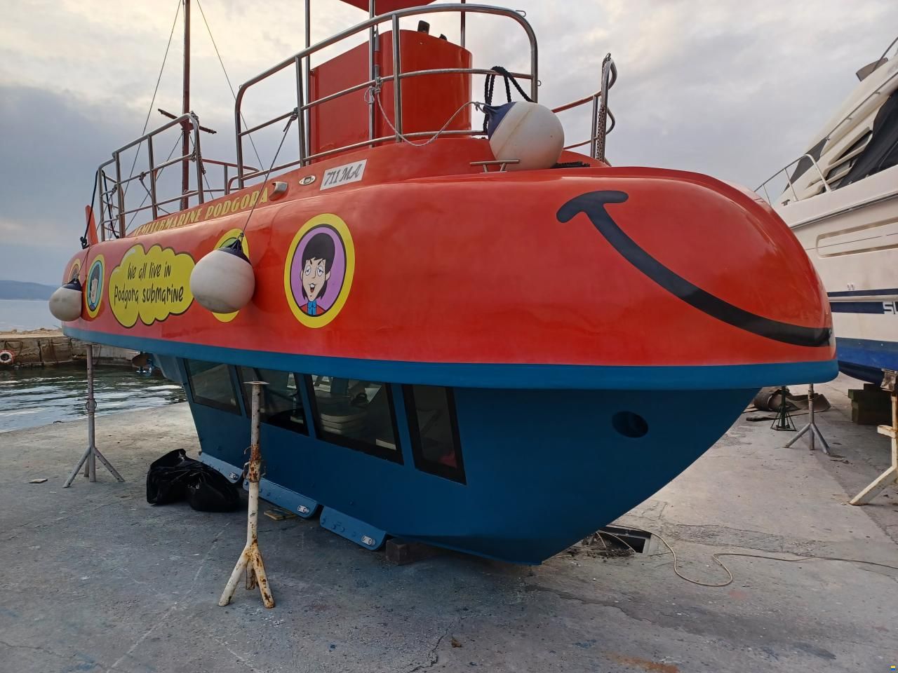 Semisubmarine