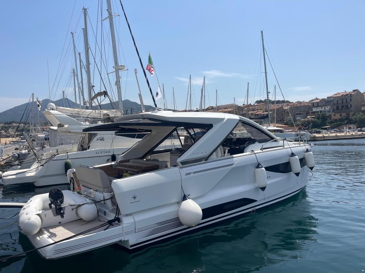 Jeanneau DB37 IB