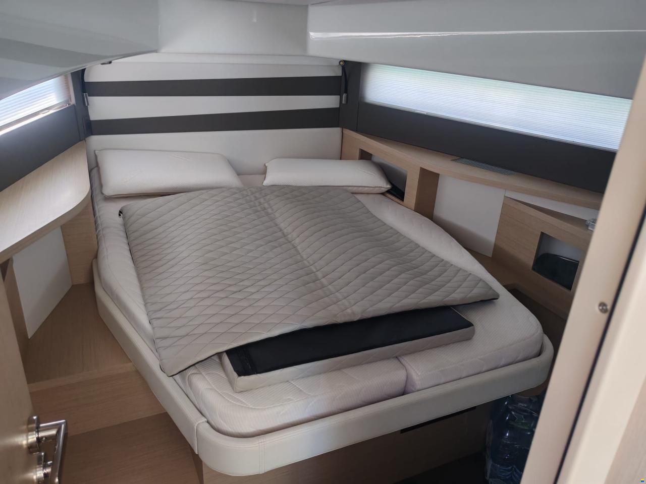 Jeanneau DB37 IB