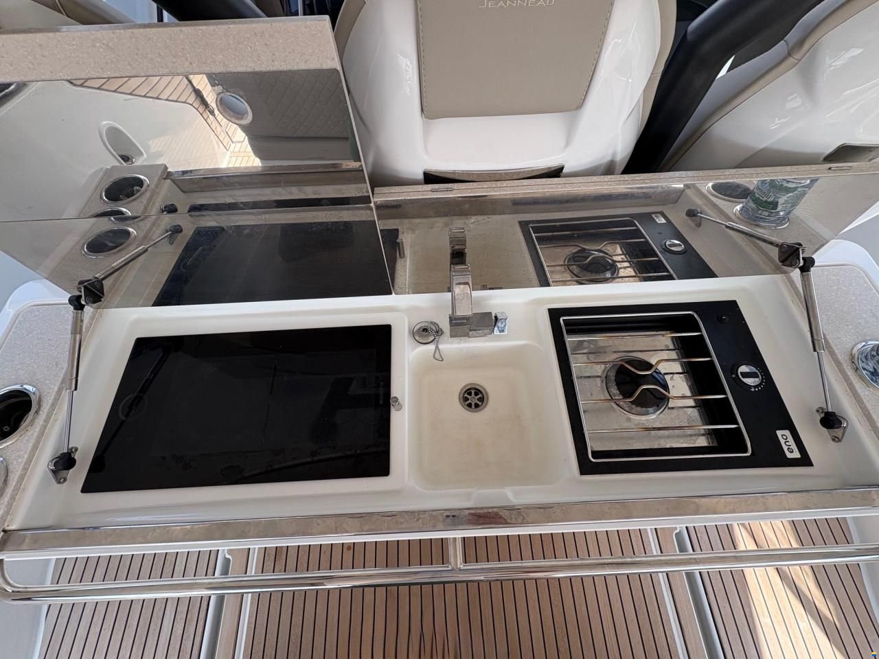 Jeanneau DB37 IB