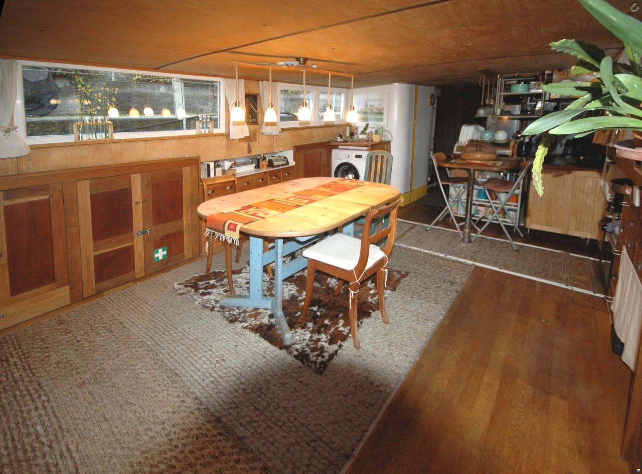 Luxemotor, Wohnschiff