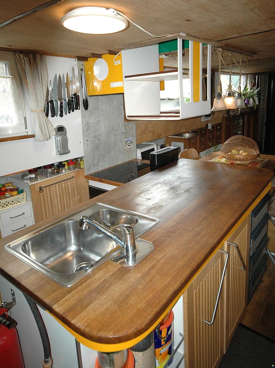 Luxemotor, Wohnschiff