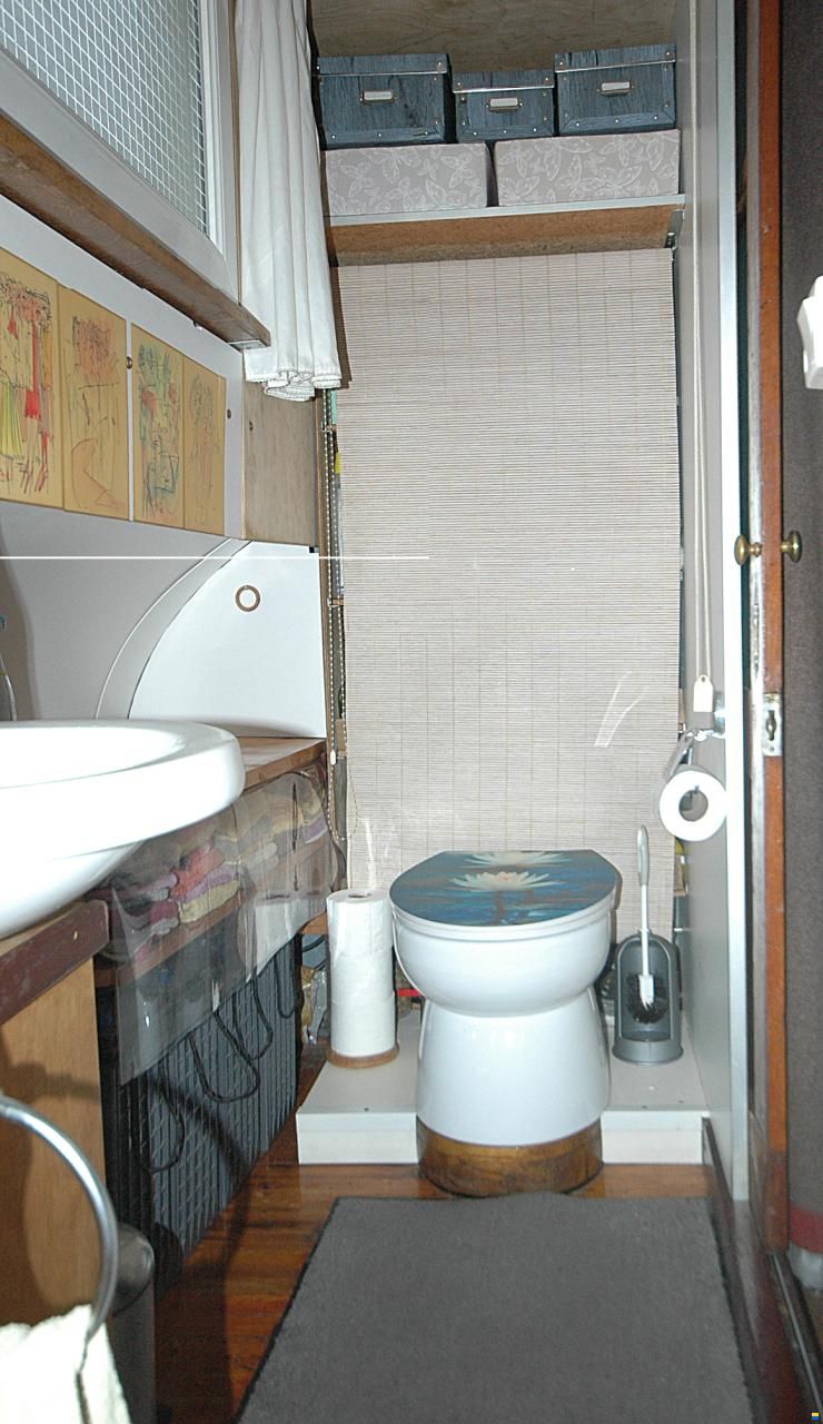 Luxemotor, Wohnschiff