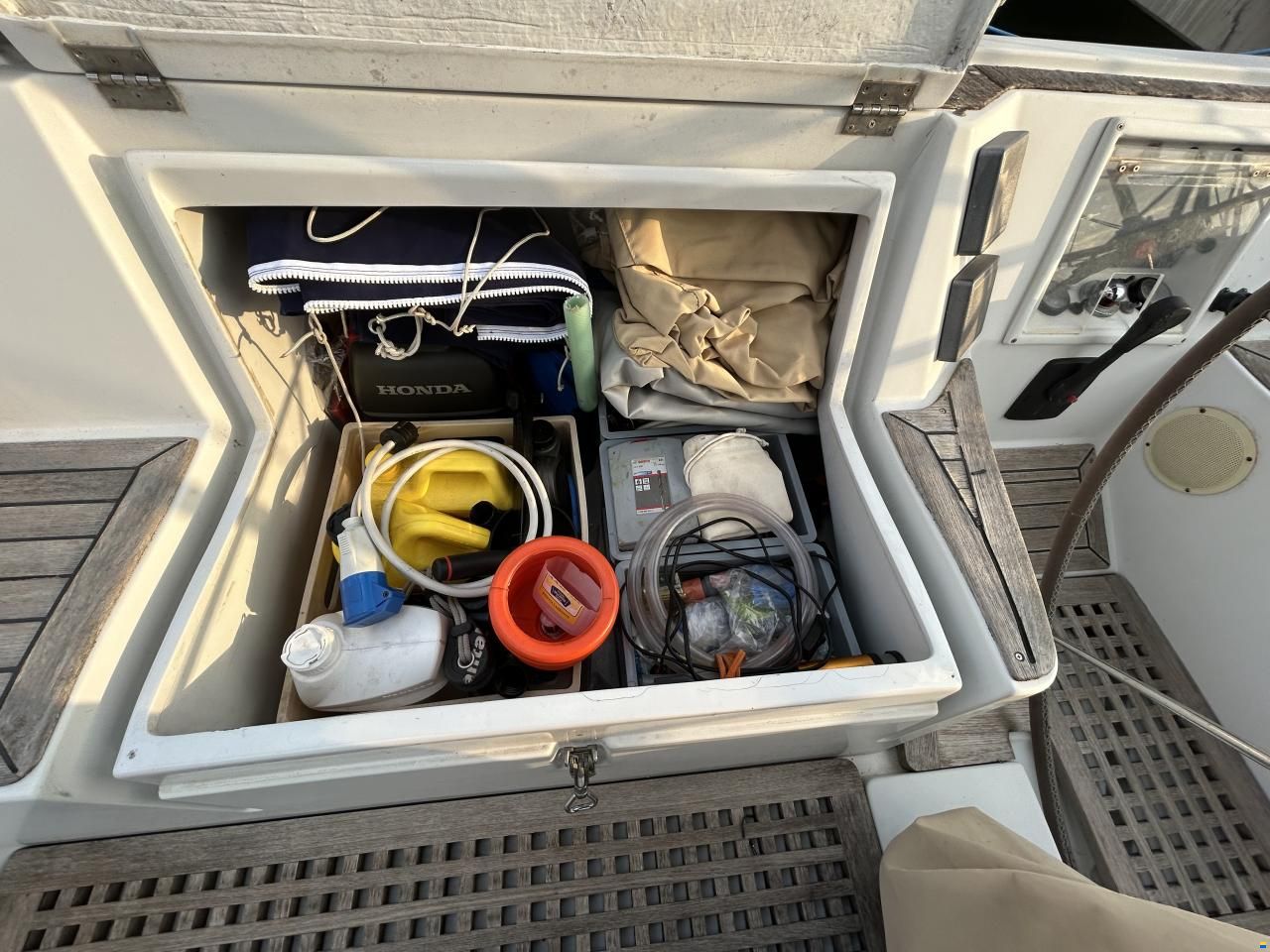 Cantiere del Pardo Grand Soleil 45