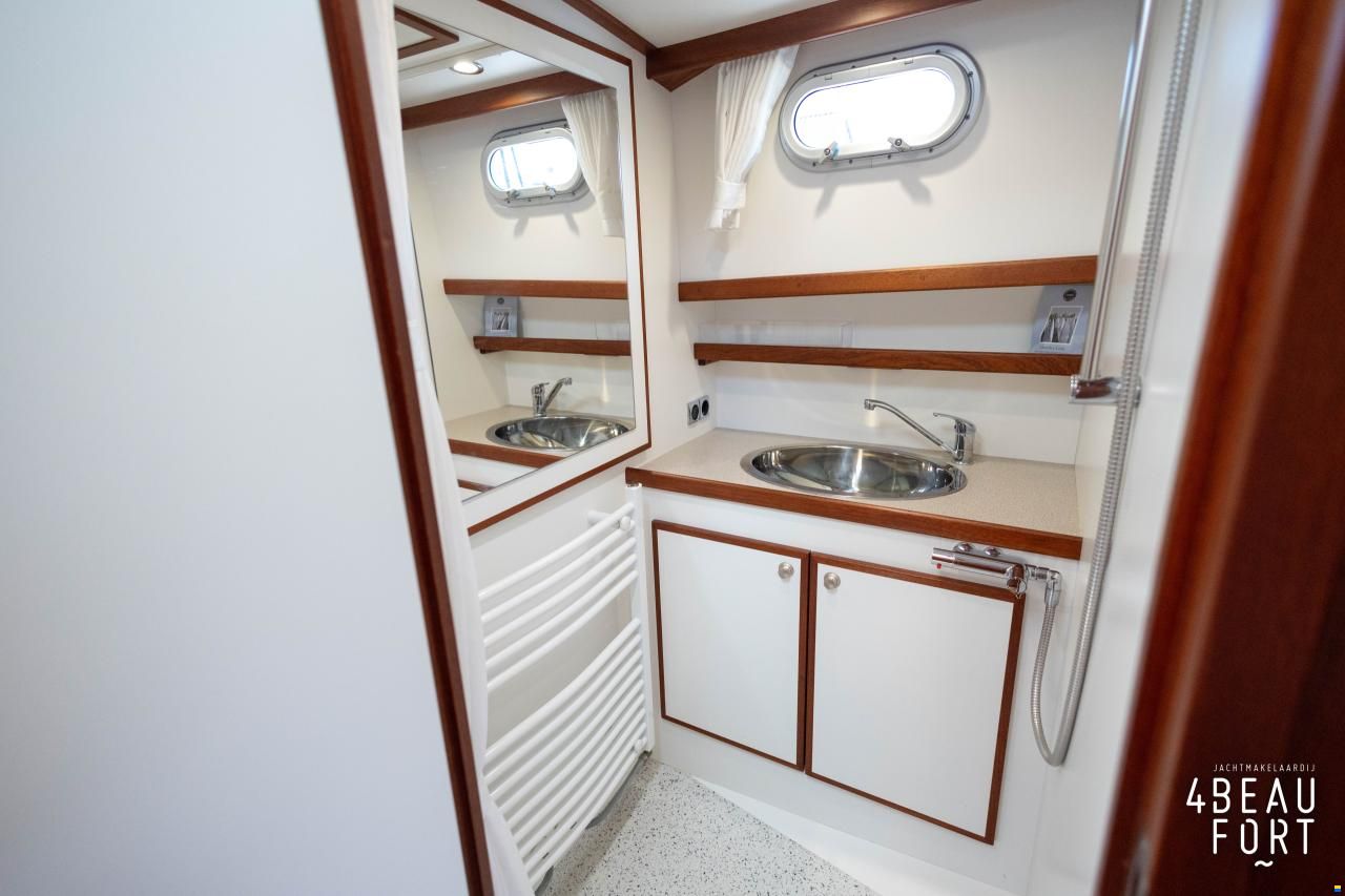 Brandsma Luna 37