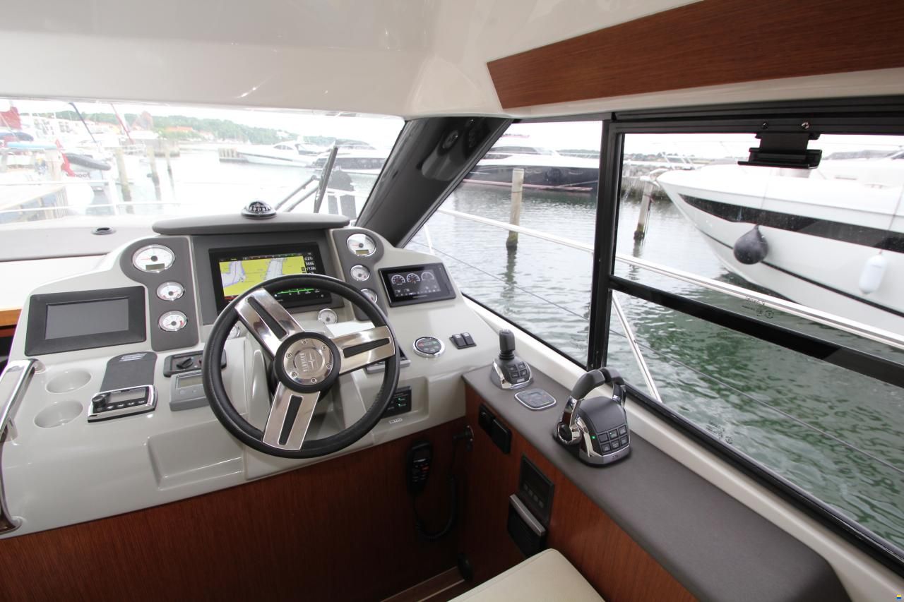 Bavaria Virtess 420 Fly