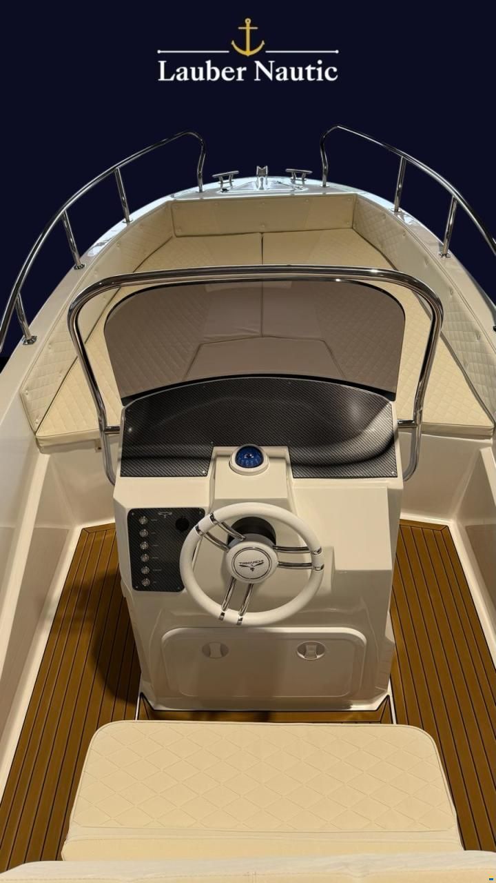 Trimarchi  Petra