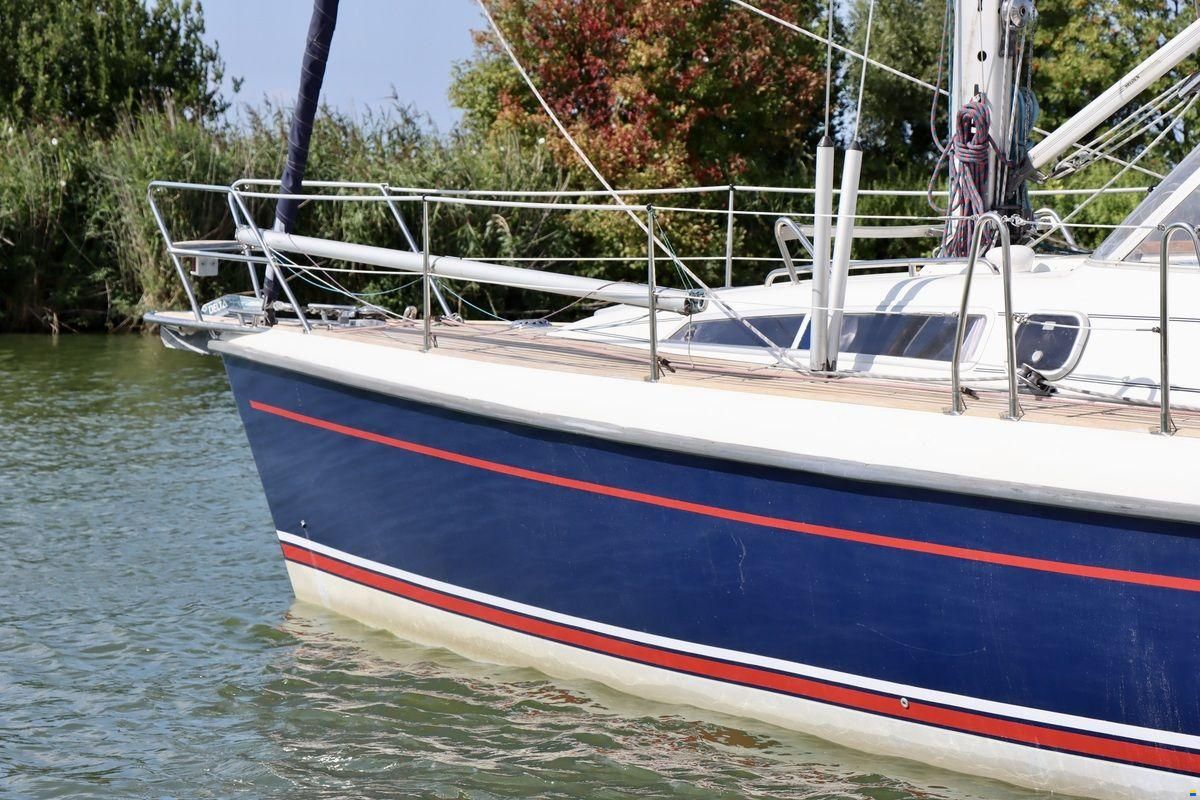 Maxi 38
