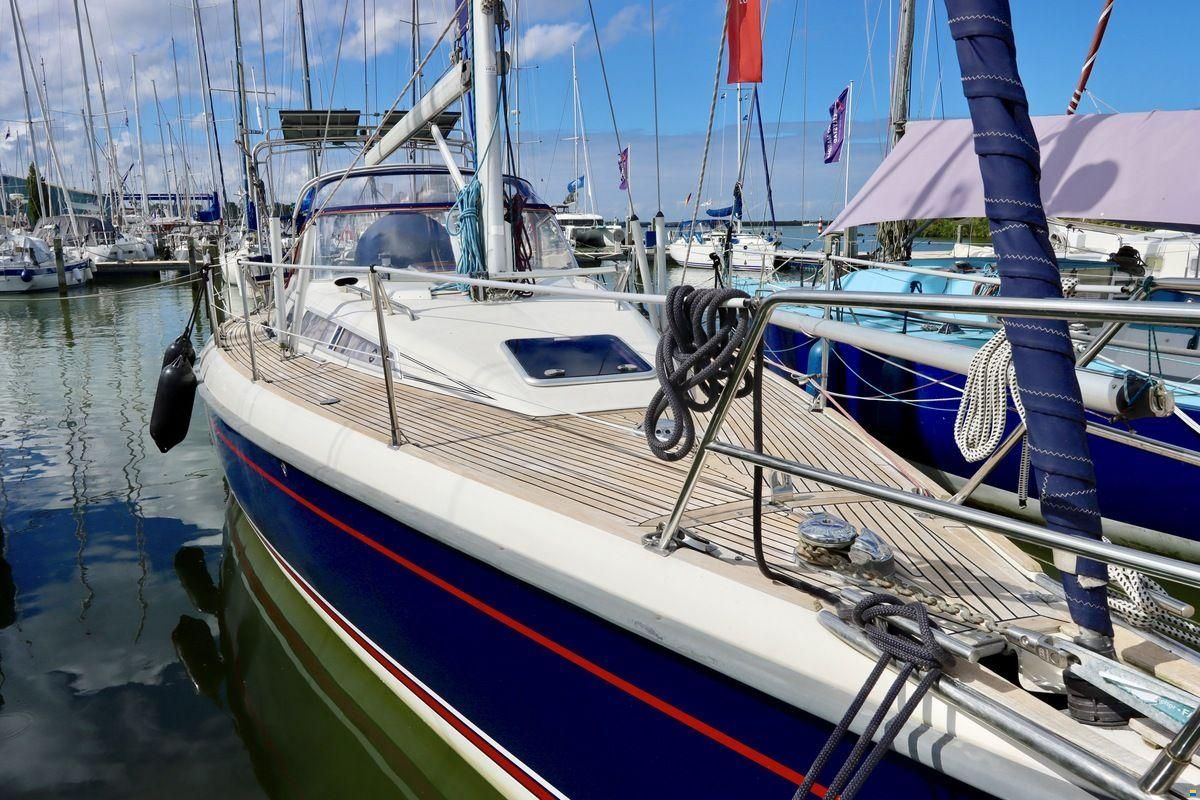 Maxi 38