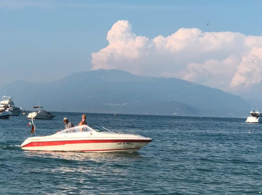 Sea Ray 200 CC