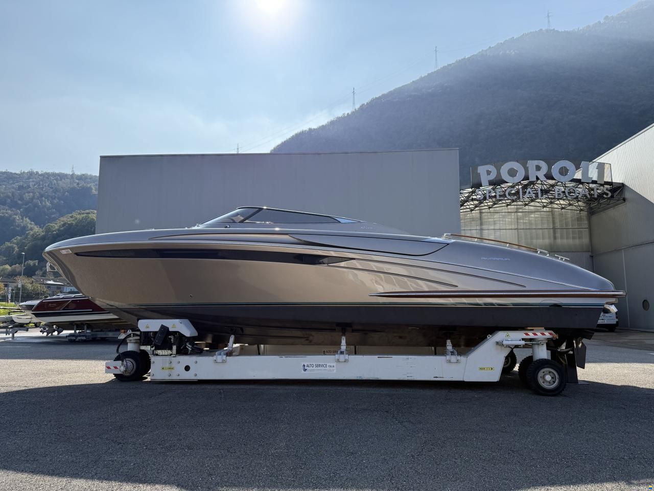Riva RAMA 44