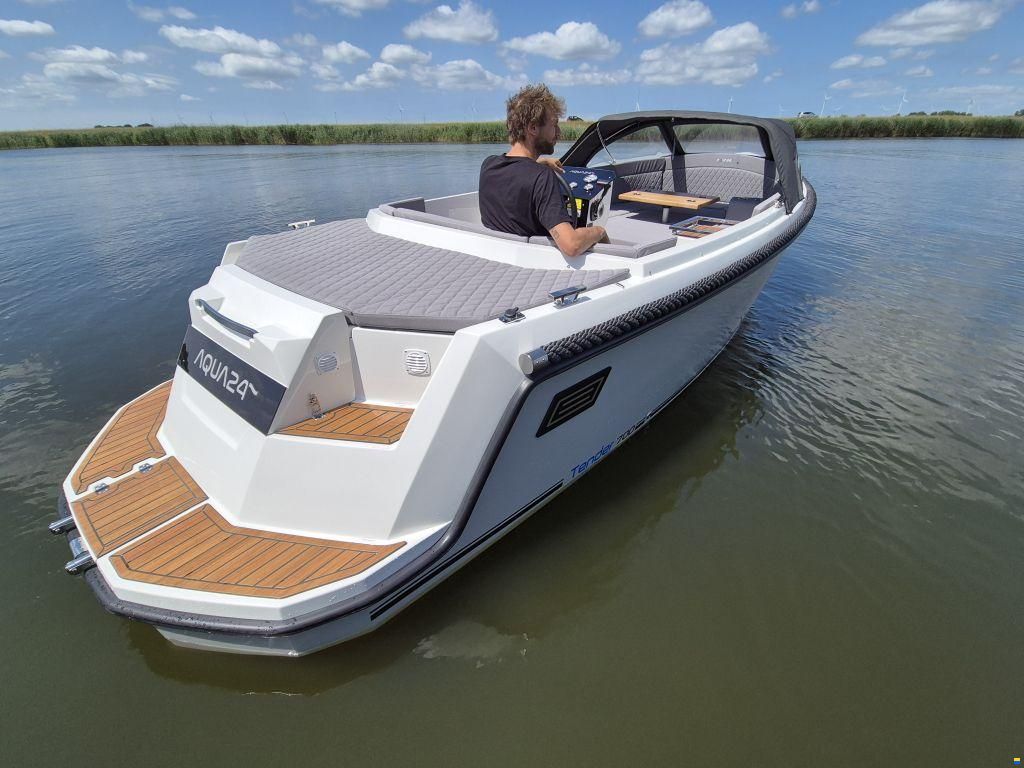 Aqua 24 T7 Tender sloep