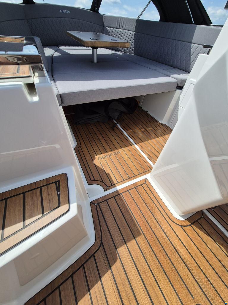Aqua 24 T7 Tender sloep