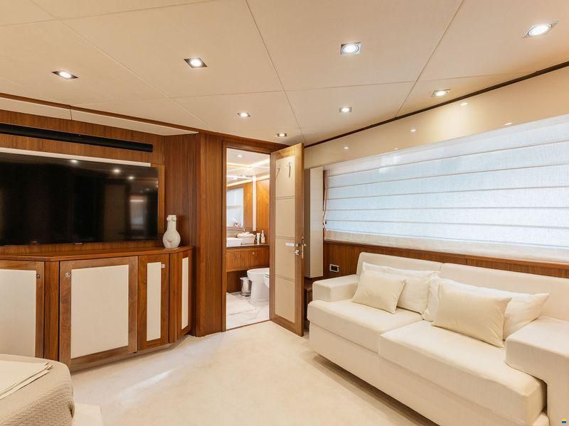 Sunseeker Predator 92