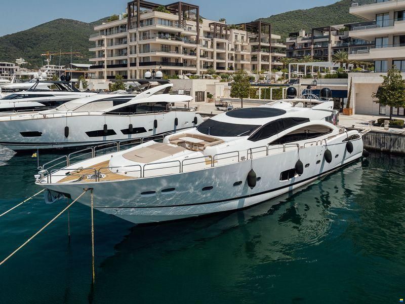 Sunseeker Predator 92