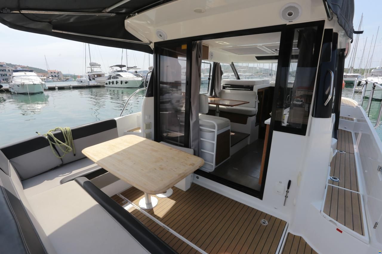 Jeanneau Merry Fisher 1095