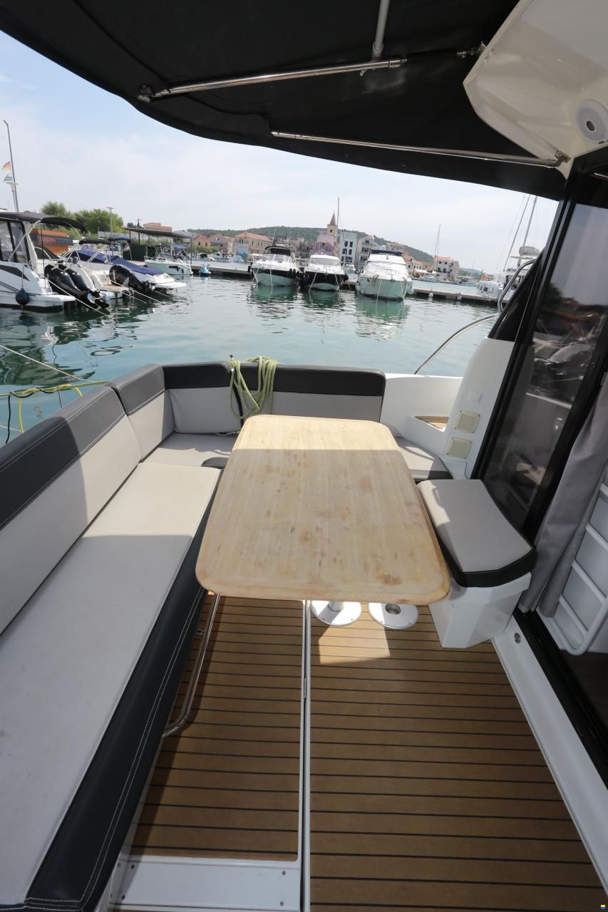 Jeanneau Merry Fisher 1095