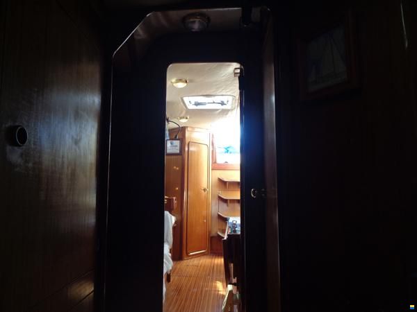 Bavaria 44