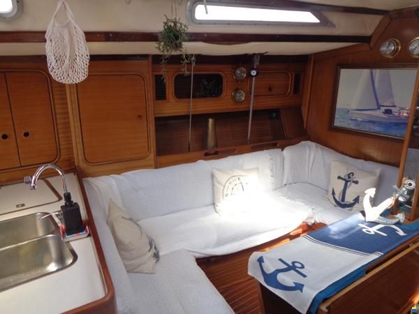 Bavaria 44